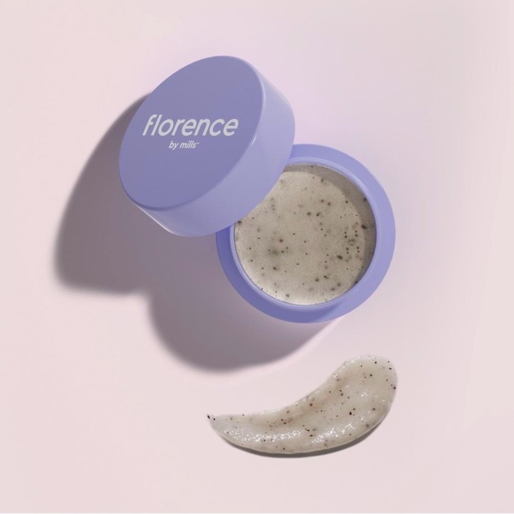 ⭐️NIB⭐️Florence by Mills~Pout Party Coffee Lip Scrub